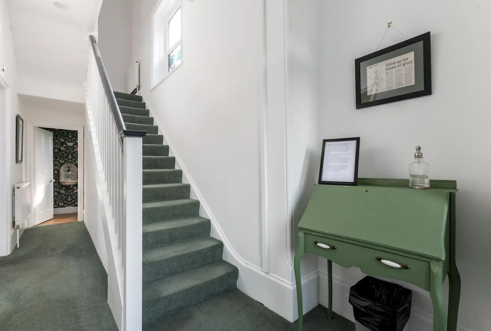 Pass The Keys Elegant 4Br House Parking Garden Library Villa London