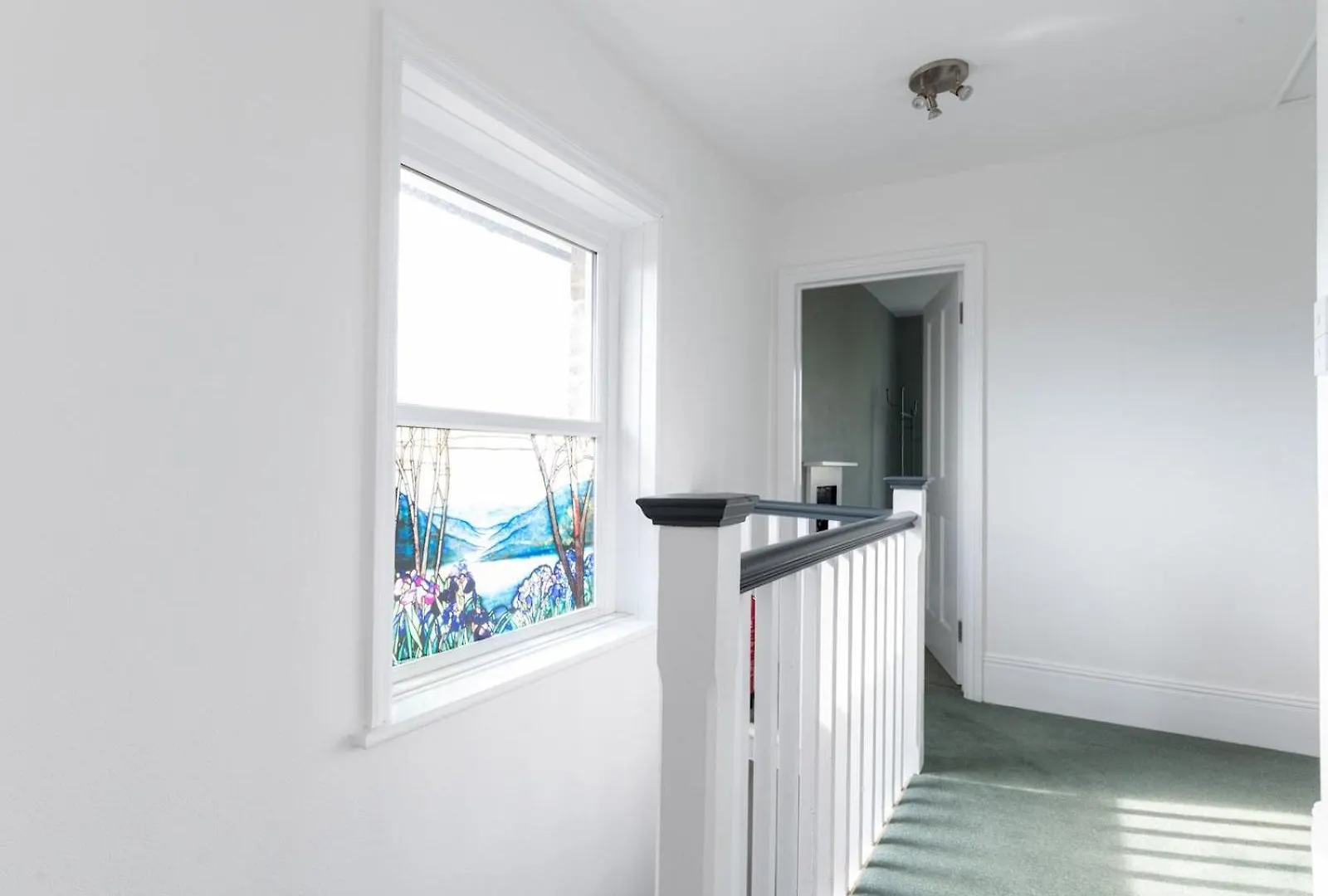 Pass The Keys Elegant 4Br House Parking Garden Library Villa London Holiday home