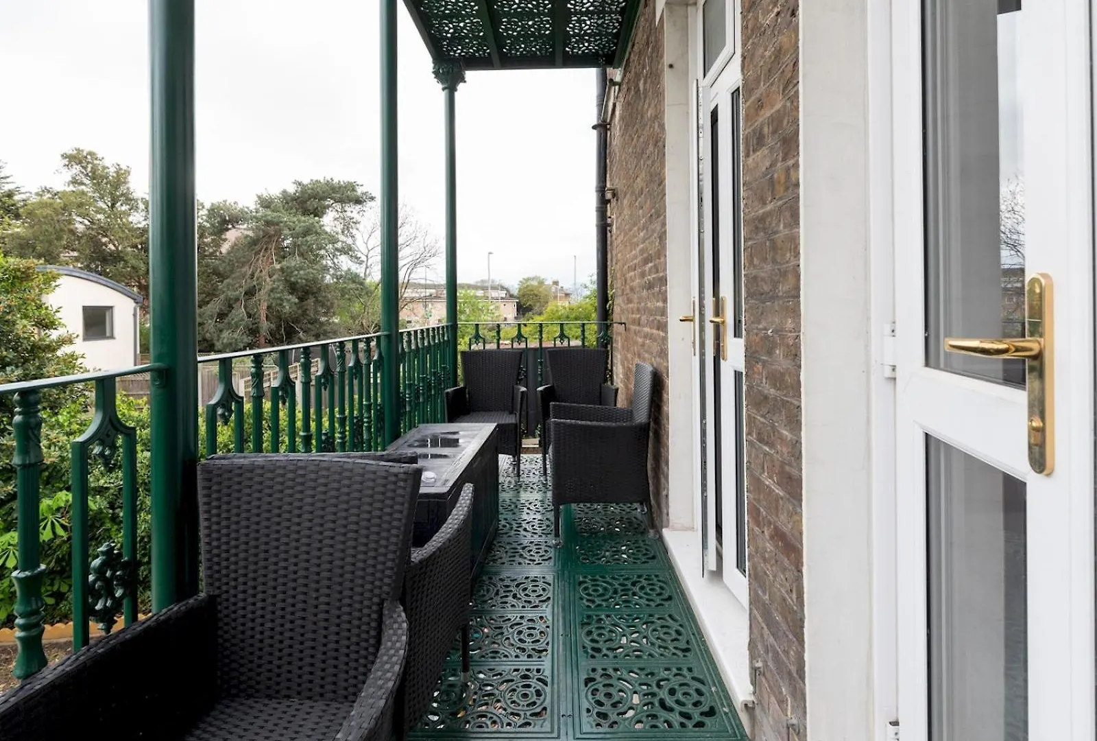 Pass The Keys Elegant 4Br House Parking Garden Library Villa London 0*,  United Kingdom