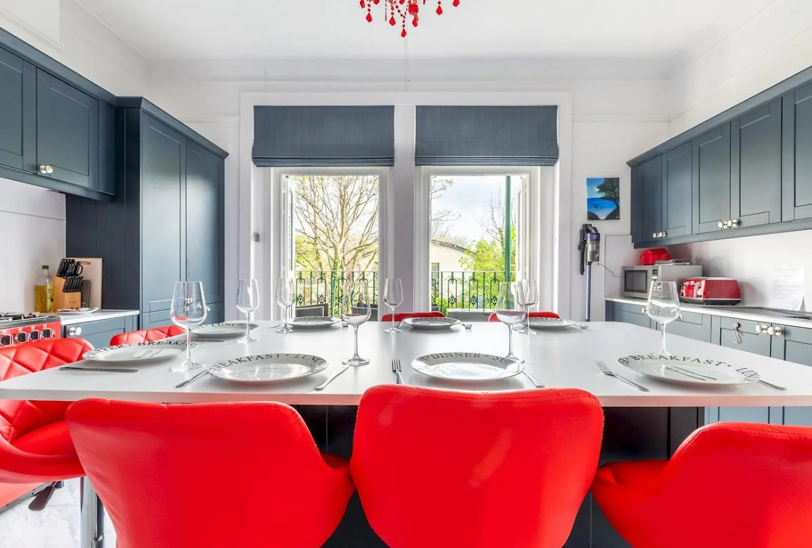 Holiday home Pass The Keys Elegant 4Br House Parking Garden Library Villa London United Kingdom