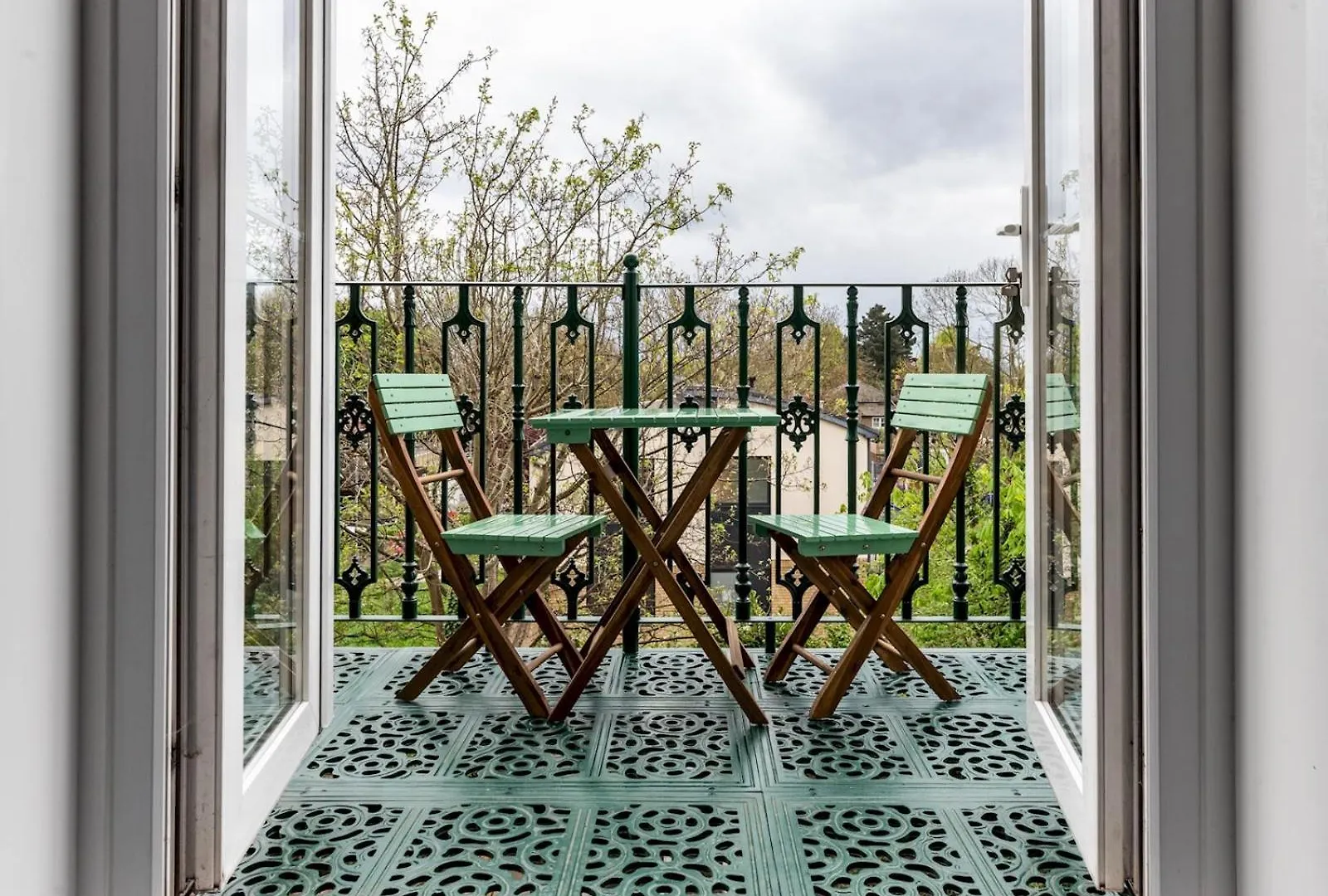Pass The Keys Elegant 4Br House Parking Garden Library Villa London Holiday home